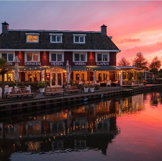 Schippershuis-by-night.jpg