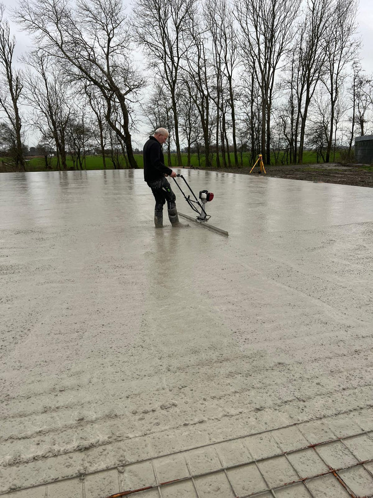 Betonvloer_aangelegdvoor_bedrijfspand_in_Friesland_door_FRL_Construct